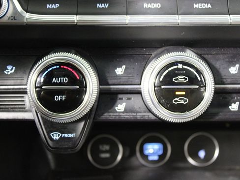 Used 2023 Genesis G70 2.0T w/ Sport Prestige Package image 14