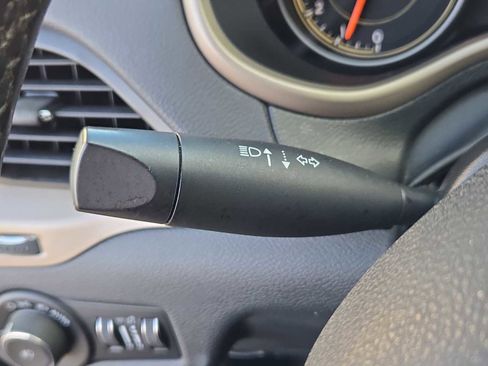 Used 2017 Jeep Cherokee Latitude w/ Cold Weather Group image 26