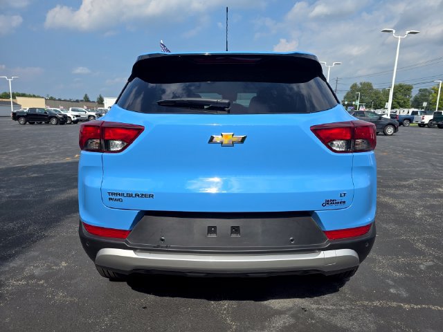 Used 2024 Chevrolet TrailBlazer LT w/ LT Cold Weather Package AWD/4WD image 4