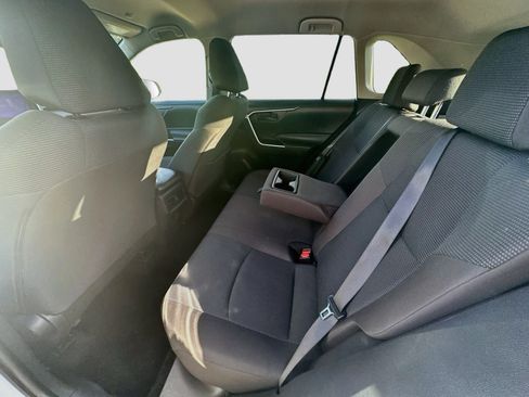 Used 2025 Toyota RAV4 LE AWD/4WD image 27