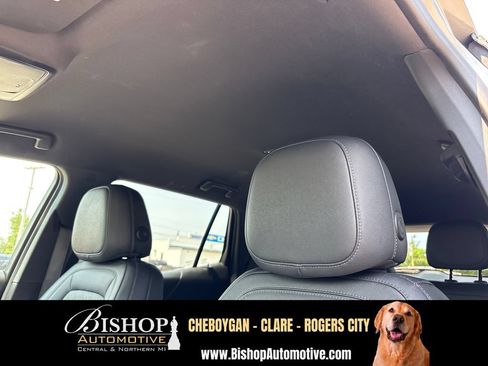 Used 2025 Chevrolet Equinox LT w/ Convenience Package II AWD/4WD image 21