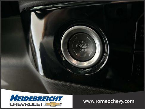 Used 2024 Chevrolet Silverado 1500 LT AWD/4WD image 29