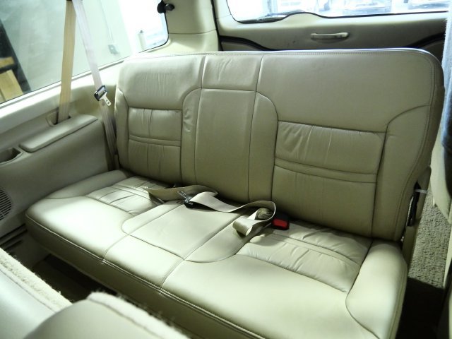 Used 2000 Ford Excursion Limited AWD/4WD image 15
