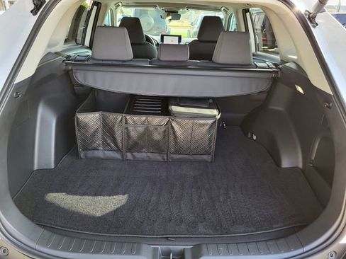 Used 2025 Toyota RAV4 XLE w/ Convenience Package image 10