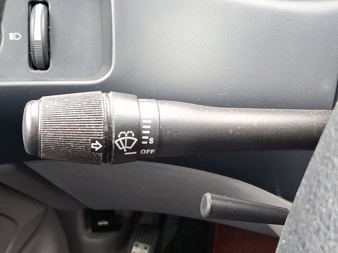 Used 1997 Ford Thunderbird LX image 26