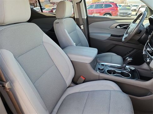 Used 2020 Chevrolet Traverse LT image 20