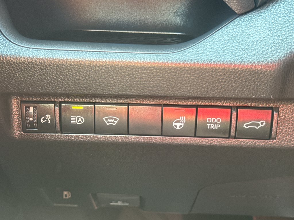Used 2023 Toyota RAV4 XSE w/ Weather Package AWD/4WD image 33