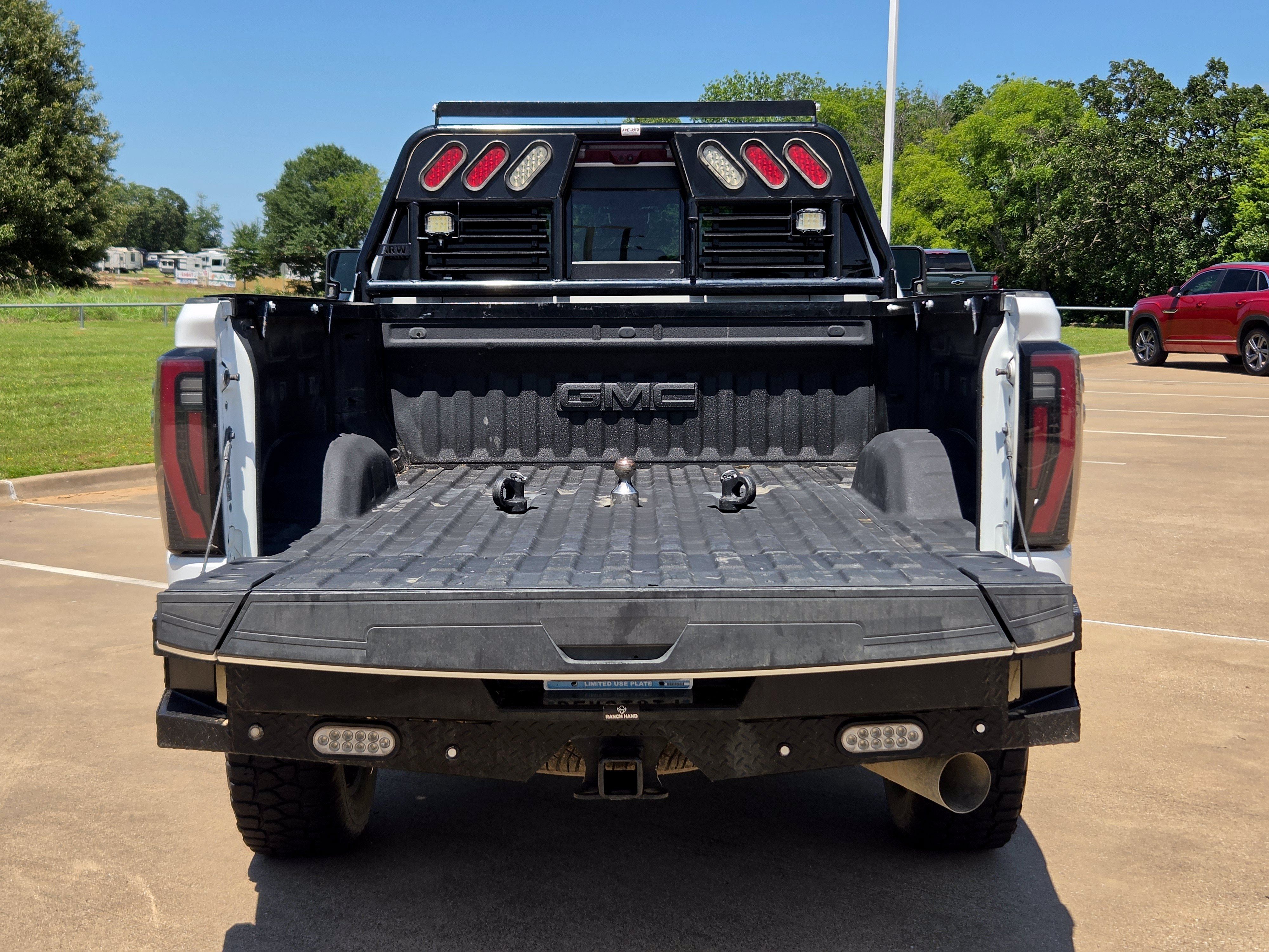 Used 2025 GMC Sierra 2500 AT4 w/ AT4 Premium Plus Package AWD/4WD image 16