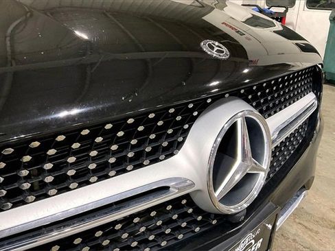 Used 2019 Mercedes-Benz GLC 300 4MATIC Coupe image 28