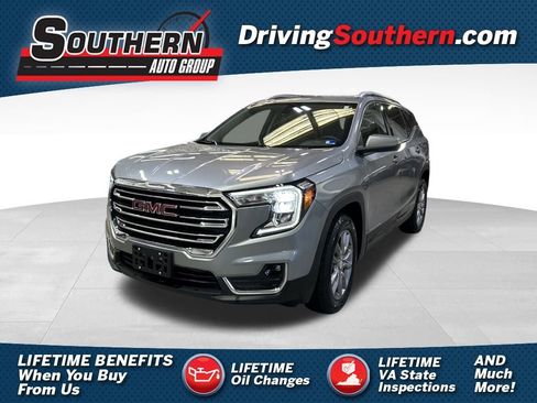 Used 2024 GMC Terrain SLT image 1