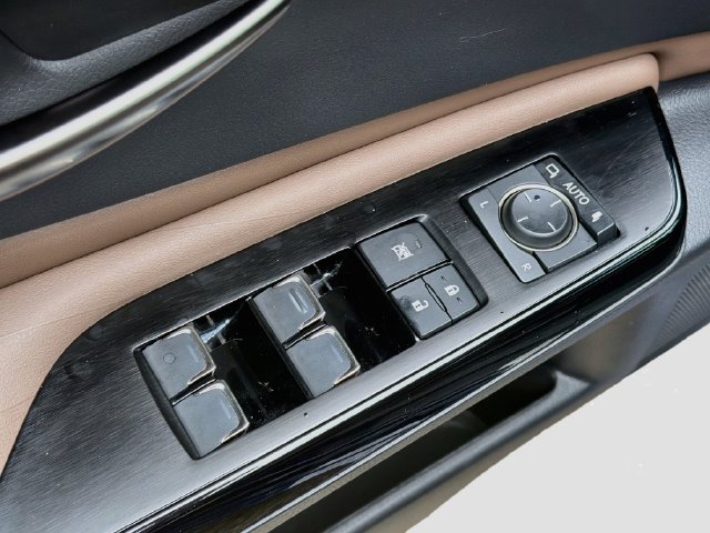 Used 2022 Lexus ES 350 Ultra Luxury w/ Accessory Package 2 FWD image 20