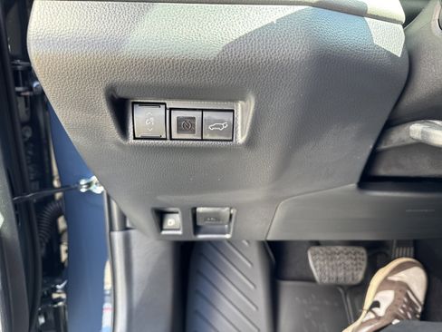Used 2026 Toyota RAV4 XLE Premium AWD/4WD image 18