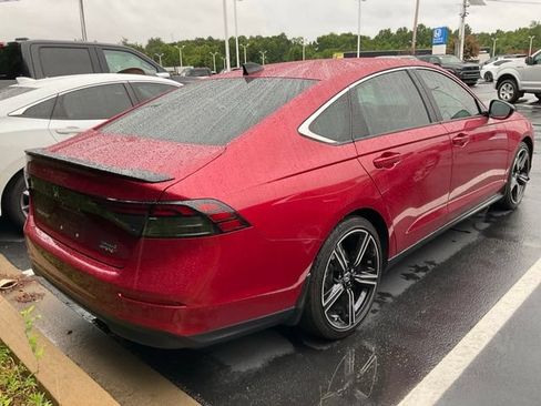 Used 2025 Honda Accord Sport image 7