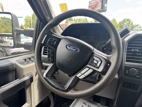 Used 2019 Ford F350 XLT w/ XLT Value Package AWD/4WD image 19