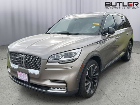 Used 2020 Lincoln Aviator Reserve w/ Equipment Group 202A AWD/4WD image 2