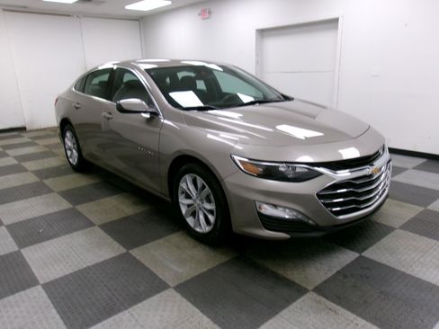 Used 2024 Chevrolet Malibu LT image 14