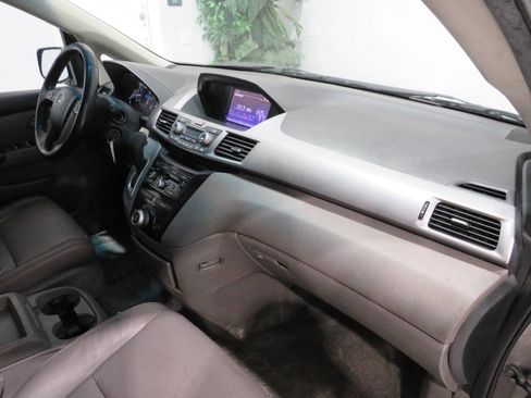 Used 2011 Honda Odyssey EX-L image 10