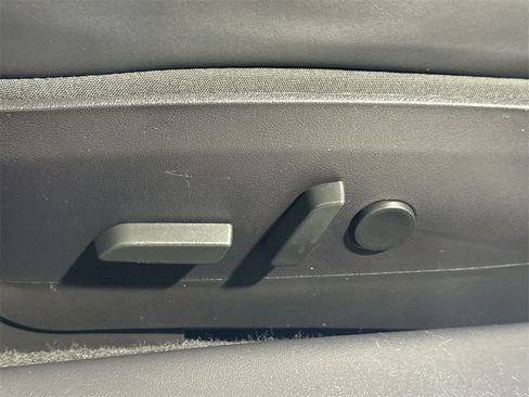 Used 2019 Tesla Model 3 Long Range image 27