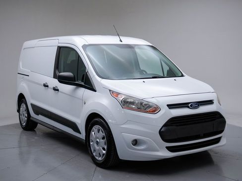 Used 2018 Ford Transit Connect XLT image 4