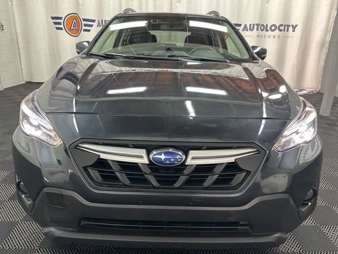 Used 2019 Subaru Crosstrek 2.0i Limited w/ Moonroof Package w/Navigation AWD/4WD image 3