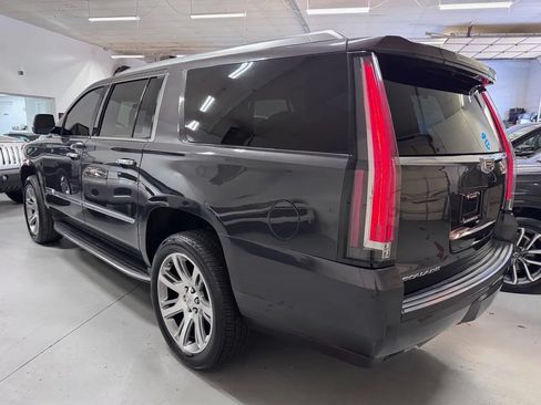 Used 2015 Cadillac Escalade ESV Luxury AWD/4WD image 5