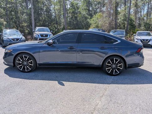 Used 2025 Honda Accord Touring image 6