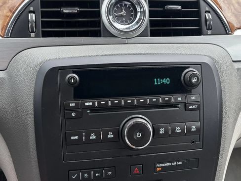 Used 2012 Buick Enclave Leather AWD/4WD image 23
