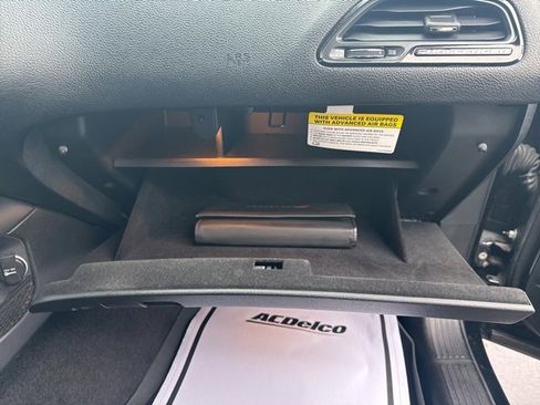 Used 2016 Dodge Challenger R/T Scat Pack w/ Leather Interior Group image 12