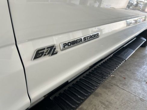 Used 2022 Ford F250 Lariat w/ Lariat Ultimate Package image 13