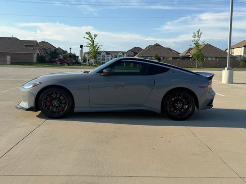 Used 2023 Nissan Z w/ Floor Mat Package (L93) RWD image 5