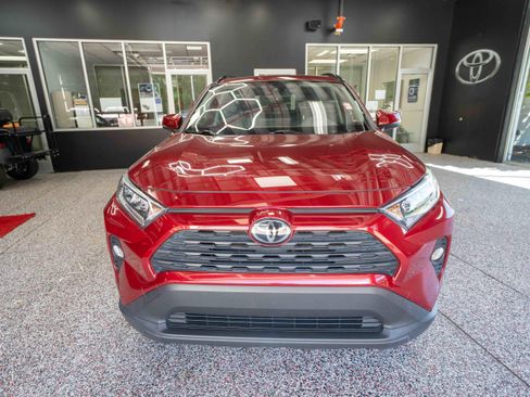 Used 2019 Toyota RAV4 XLE w/ Convenience Package AWD/4WD image 6