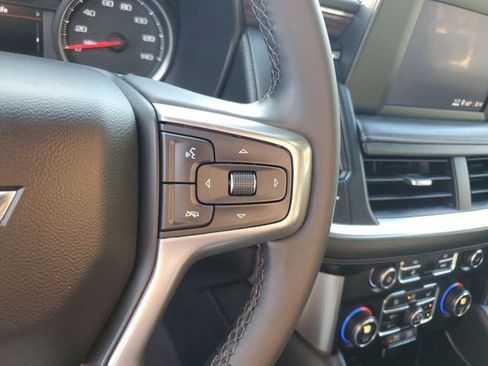 Used 2023 Chevrolet Suburban LS RWD image 26