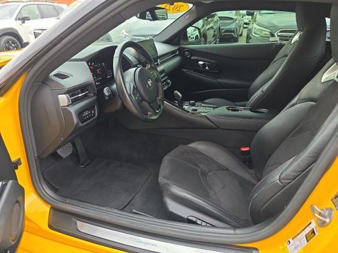 Used 2021 Toyota Supra RWD image 2