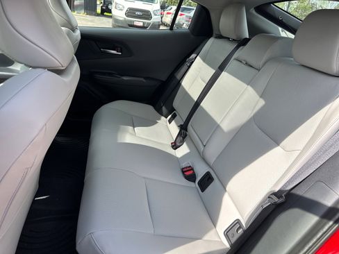 Used 2024 Toyota Prius XLE AWD/4WD image 25