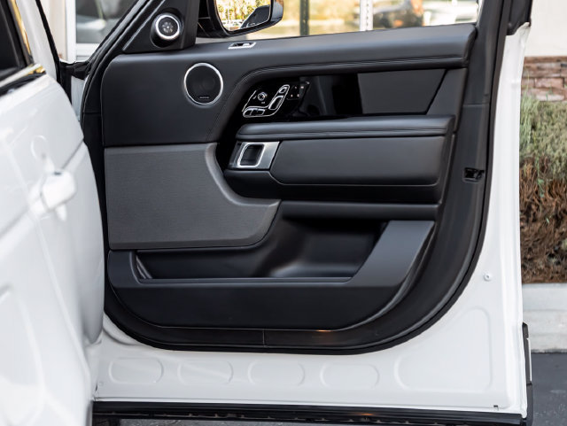 Used 2022 Land Rover Range Rover P525 Westminster Edition AWD/4WD image 36