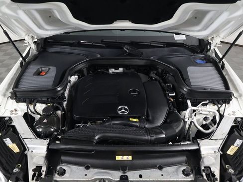 Used 2021 Mercedes-Benz GLC 300 4MATIC image 15