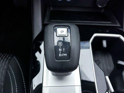 New 2025 Mitsubishi Outlander ES image 18