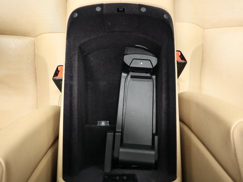 Used 2011 Rolls-Royce Ghost RWD image 48