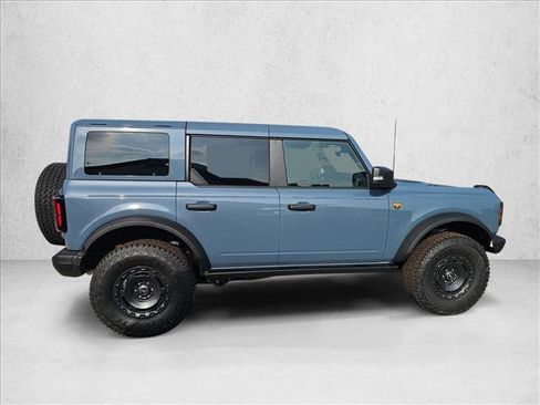 New 2025 Ford Bronco Badlands image 6