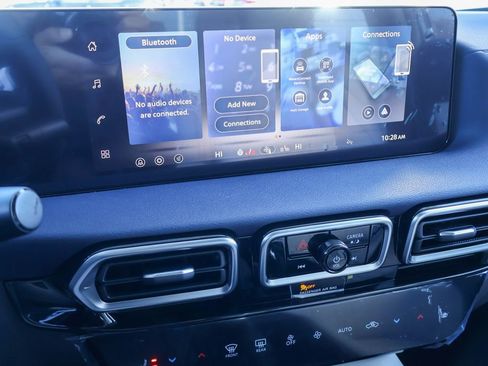 New 2026 Nissan Sentra SL image 3