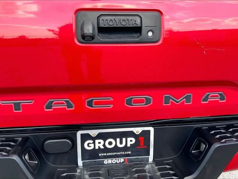 Used 2021 Toyota Tacoma SR w/ SR Convenience Package RWD image 9