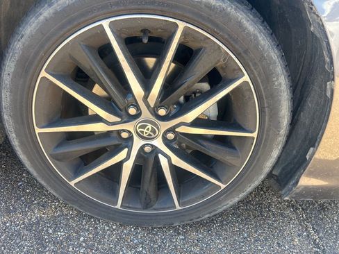 Used 2022 Toyota Camry SE image 7