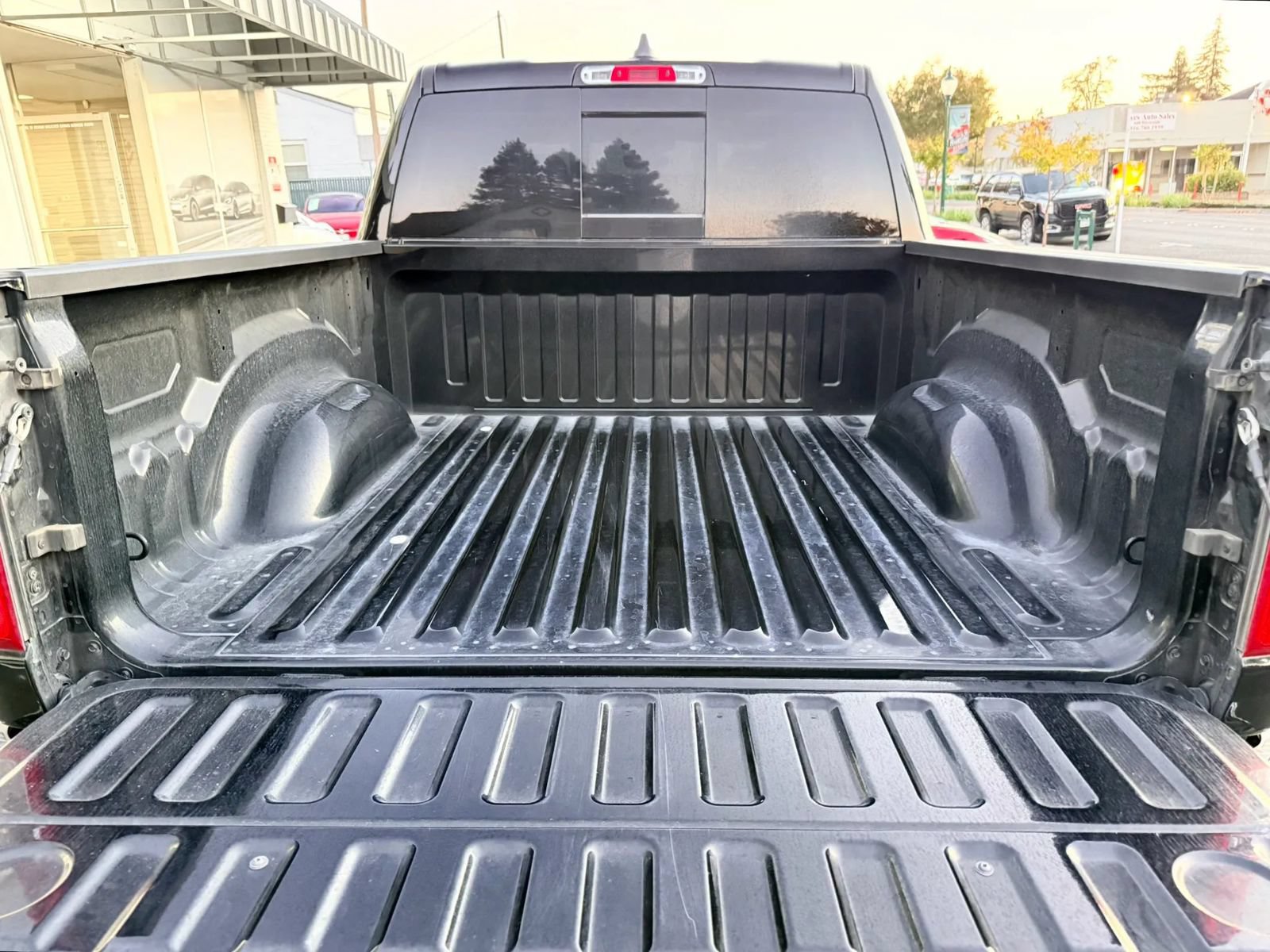 Used 2021 RAM 1500 Big Horn RWD image 8