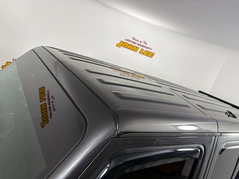 Used 2021 Jeep Wrangler Unlimited Sahara image 12