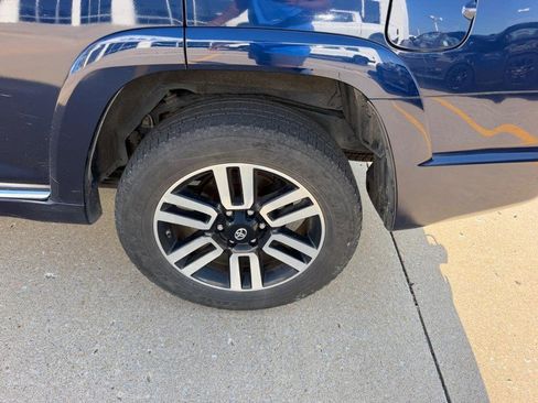 Used 2017 Toyota 4Runner Limited AWD/4WD image 5
