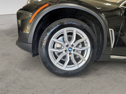 Used 2019 BMW X5 xDrive40i w/ Executive Package image 14