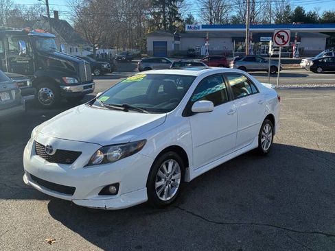 Used 2010 Toyota Corolla S image 1