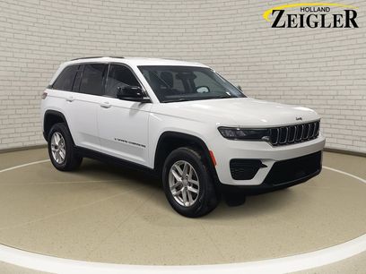 Used 2023 Jeep Grand Cherokee Laredo