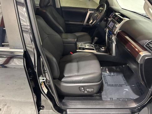Used 2016 Toyota 4Runner Limited AWD/4WD image 56
