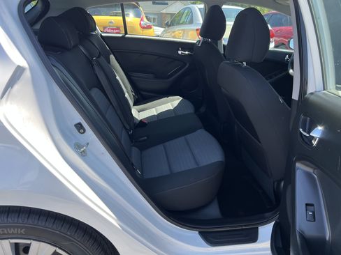 Used 2016 Kia Forte LX FWD image 9